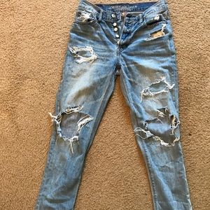 American eagle distressed boyfriend jeans